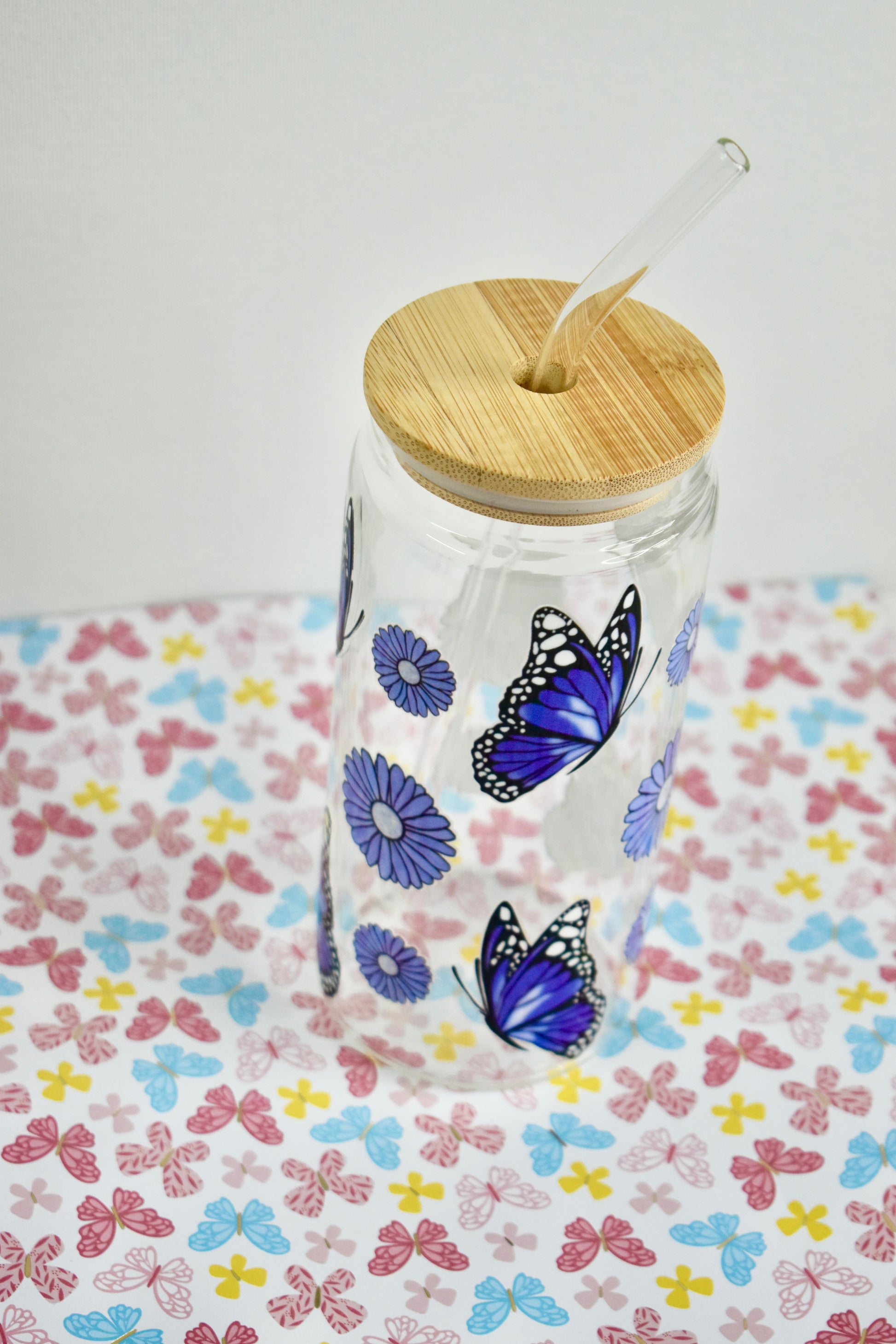 Butterfly Daisy Glass Cup