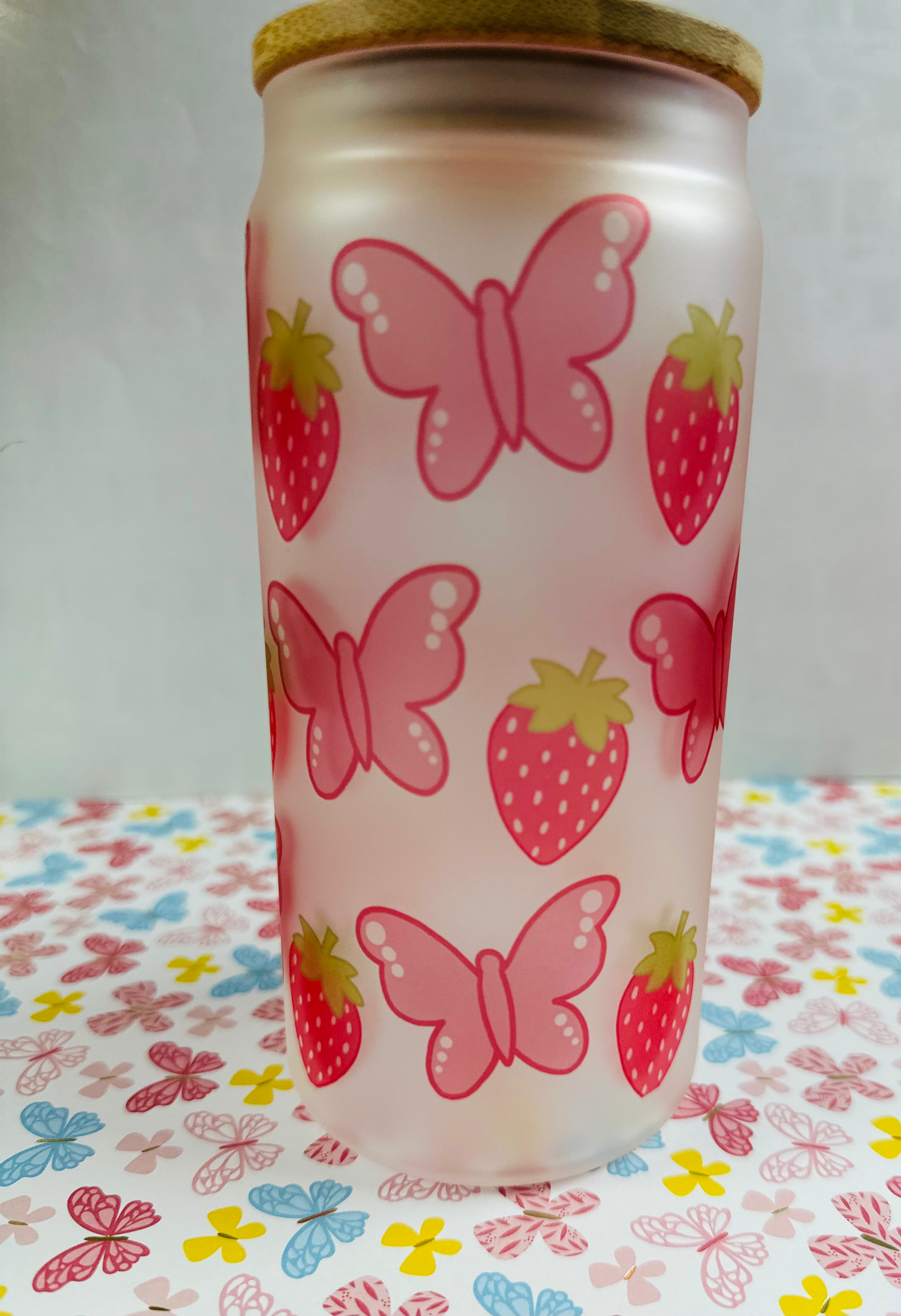 Butterfly Strawberry Frosted  16 oz. Glass Cup